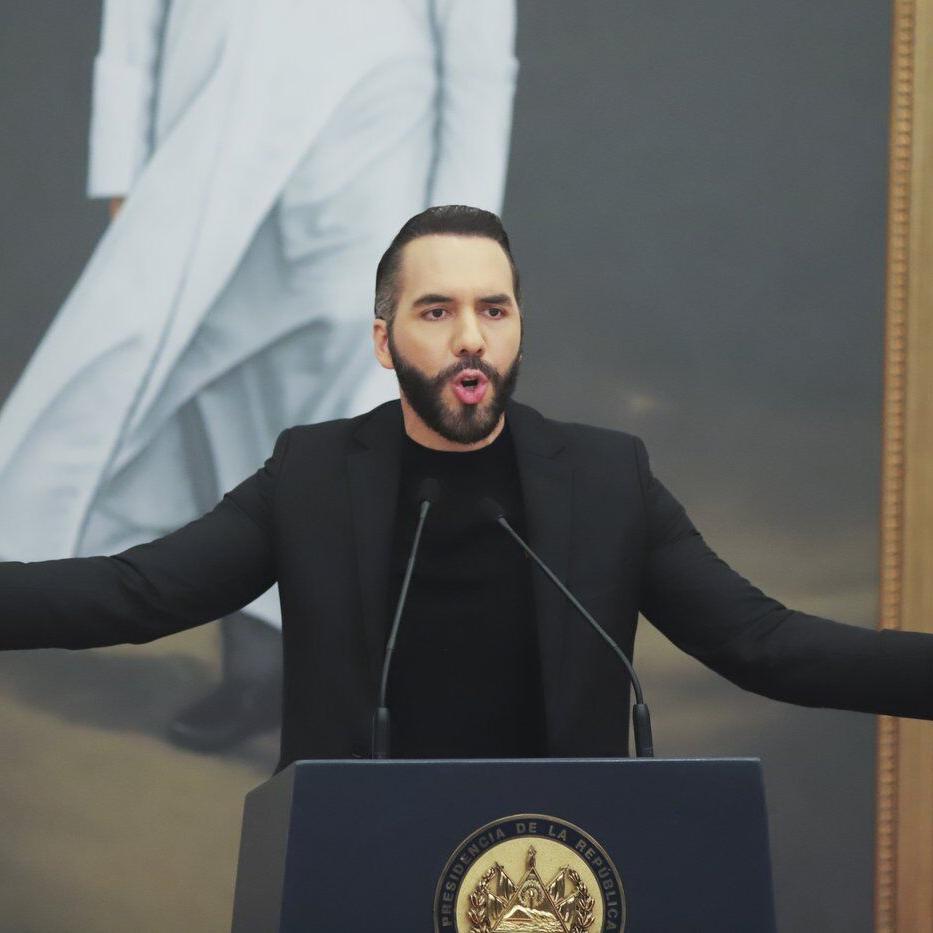 El Salvador extends pretrial detention for 80,000 gang suspects 2 more years